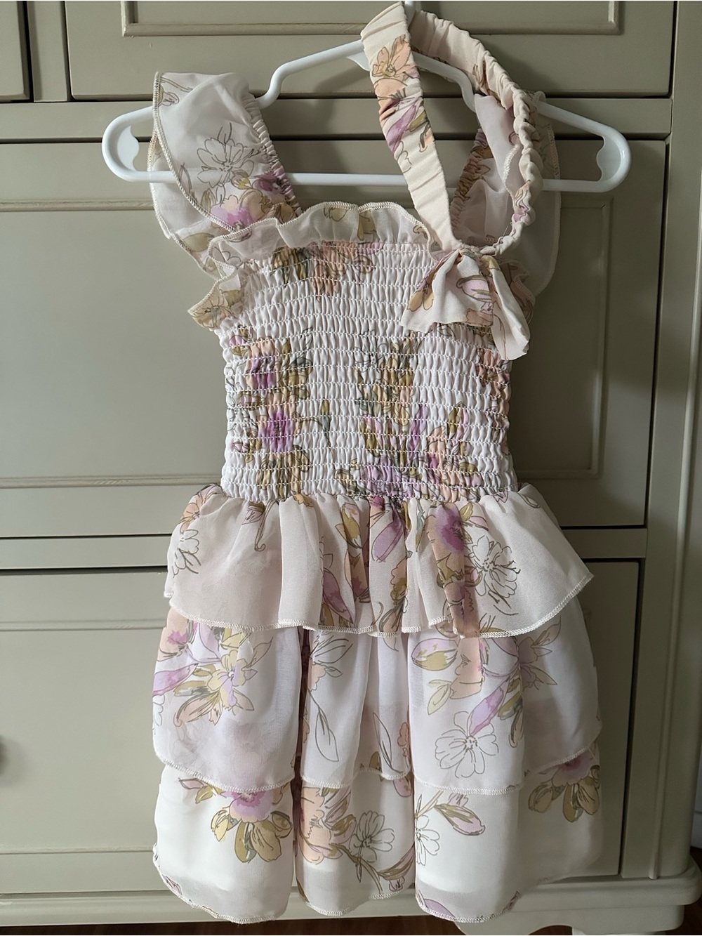 Baby girl ruffled dress with matching bow